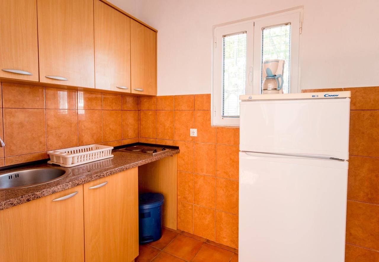 Lustica Apartments מראה חיצוני תמונה
