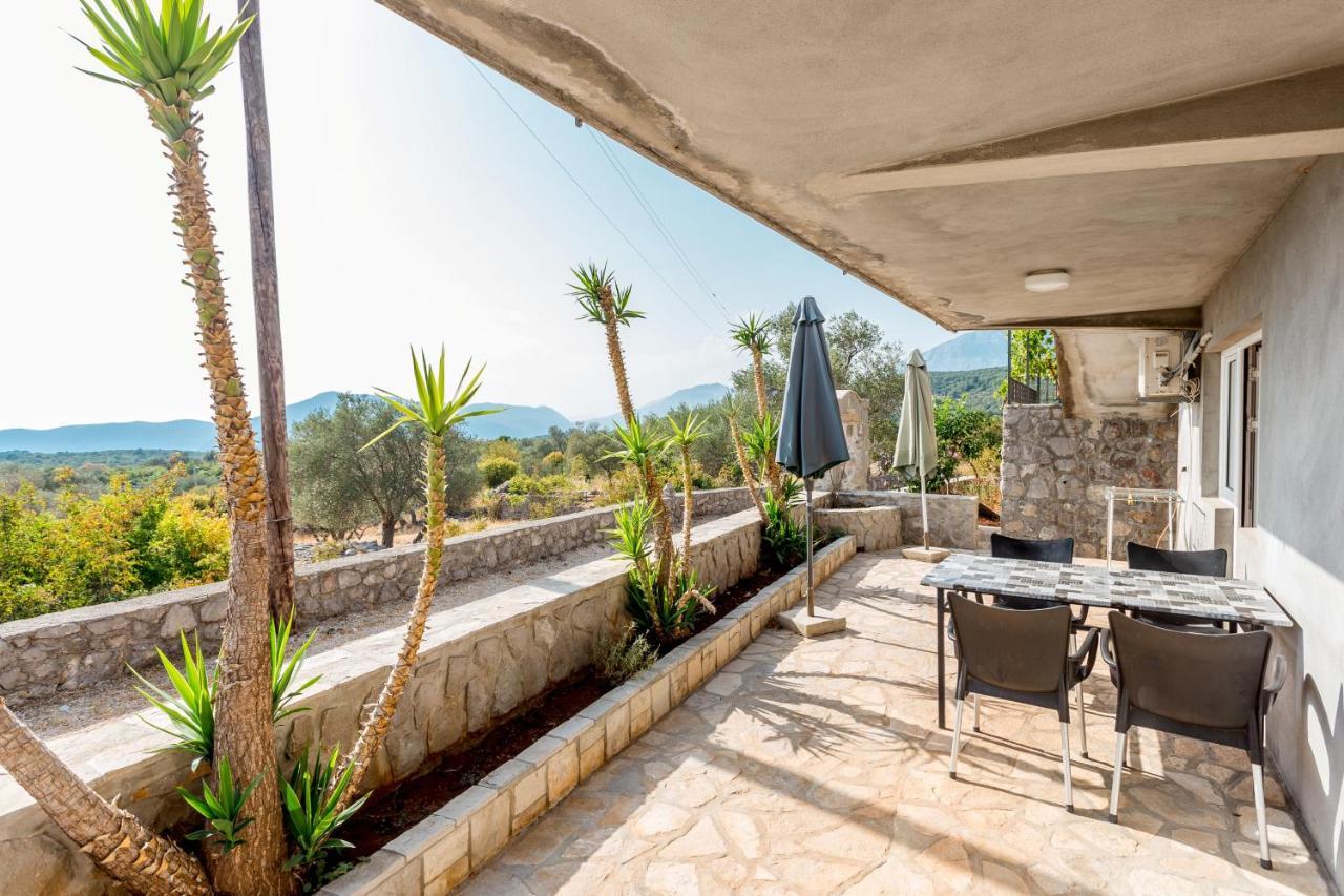 Lustica Apartments מראה חיצוני תמונה