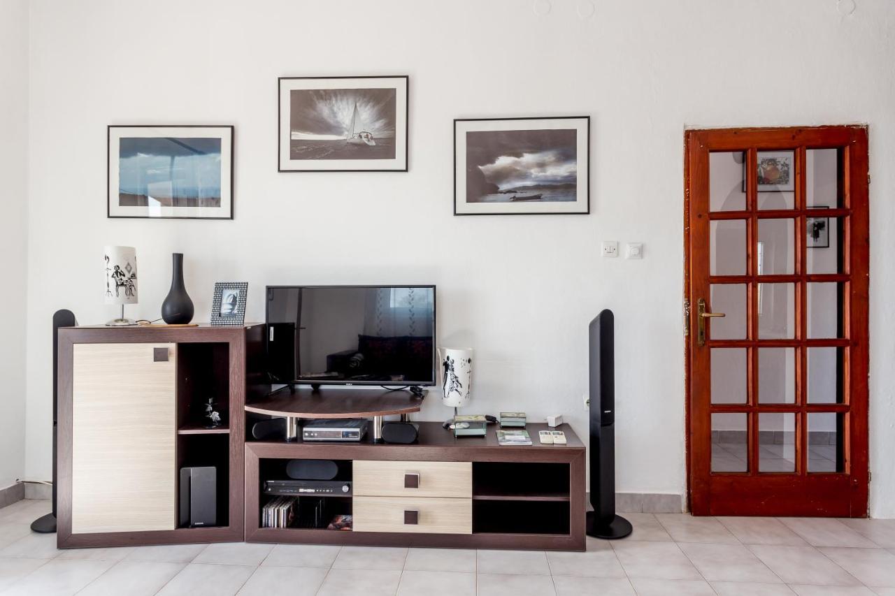 Lustica Apartments מראה חיצוני תמונה